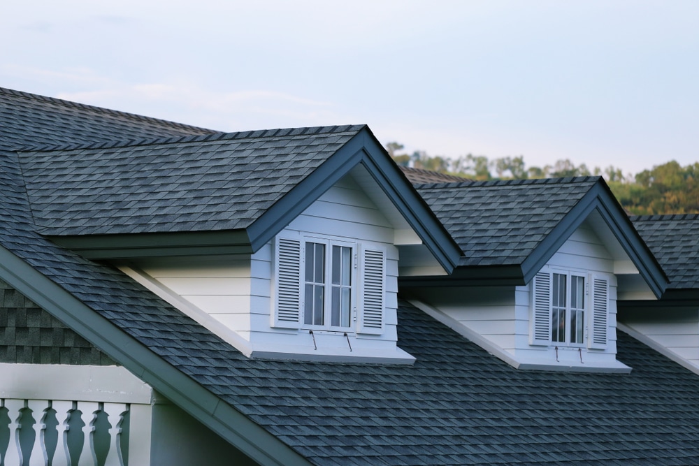 4 Signs Your Roof is Not Covering You Like It Should