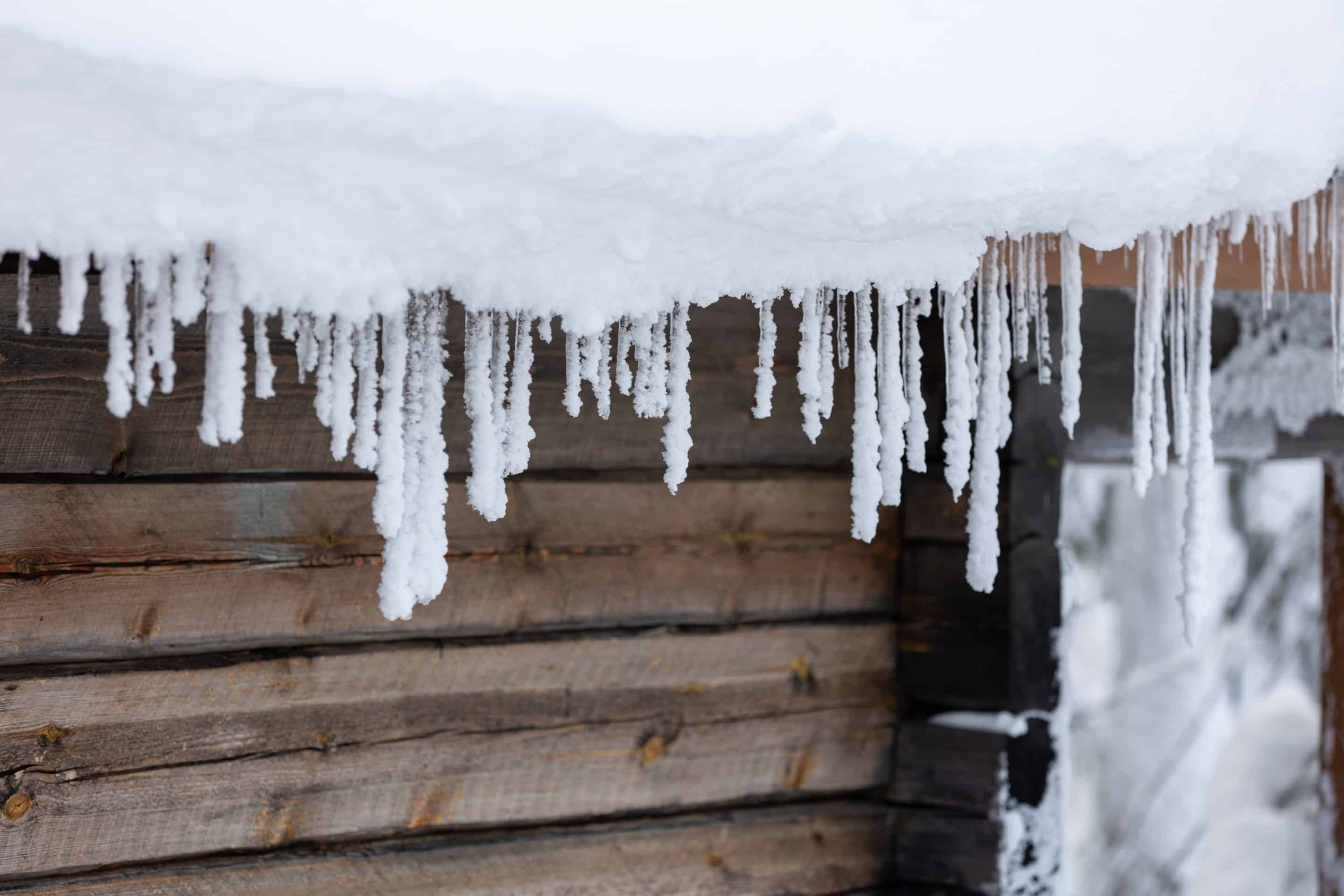 Safe and Effective Roof DeIcing Tips